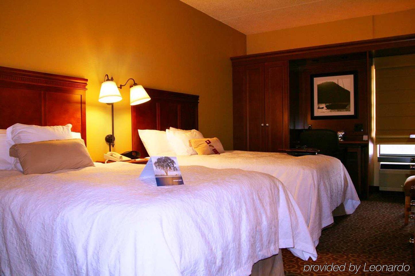 Spx Hotel Green Bay Room photo